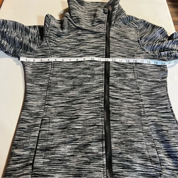 Outdoor Supply Company Jacket, Size Medium - Picture 9 of 11